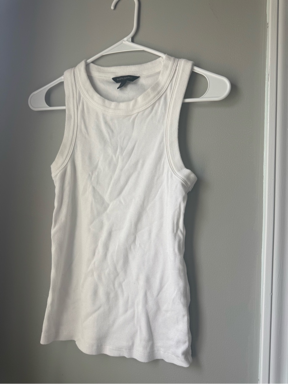 Banana republic white ribbed sleeveless tank top small